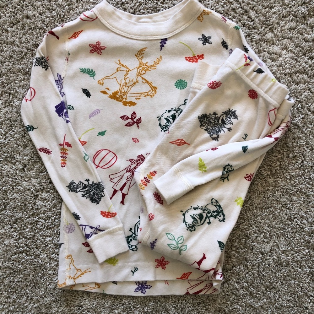 Hanna Andersson Frozen 2 Pajama Set size 100